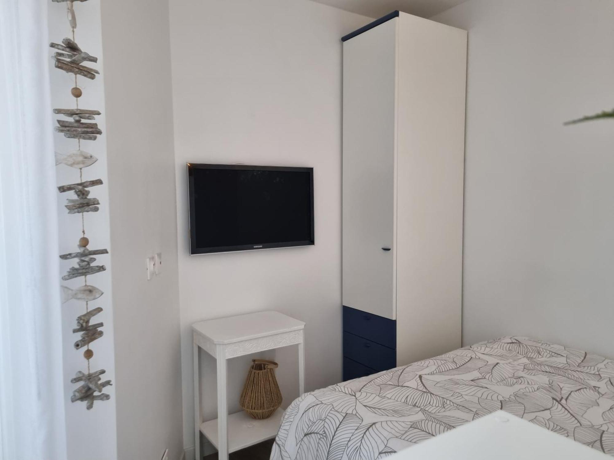 Appartement Plage, 30 Metres De La Plage, Wifi, A Pieds !