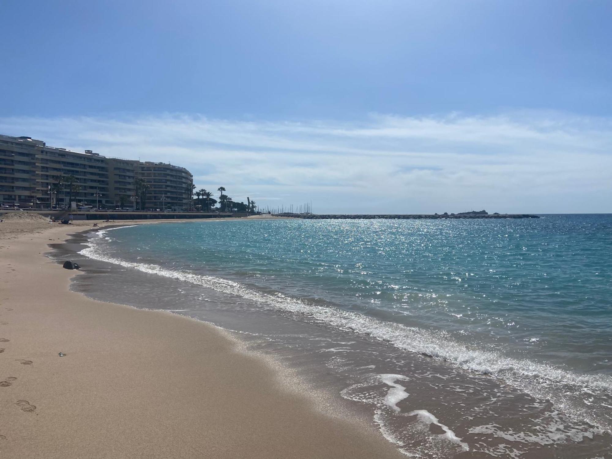 Plage, 30 Metres De La Plage, Wifi, A Pieds ! Appartement *